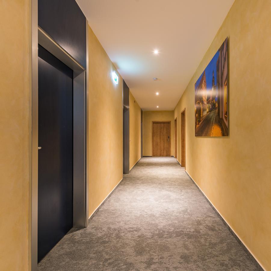Hotel Central Frankenthal  Ngoại thất bức ảnh