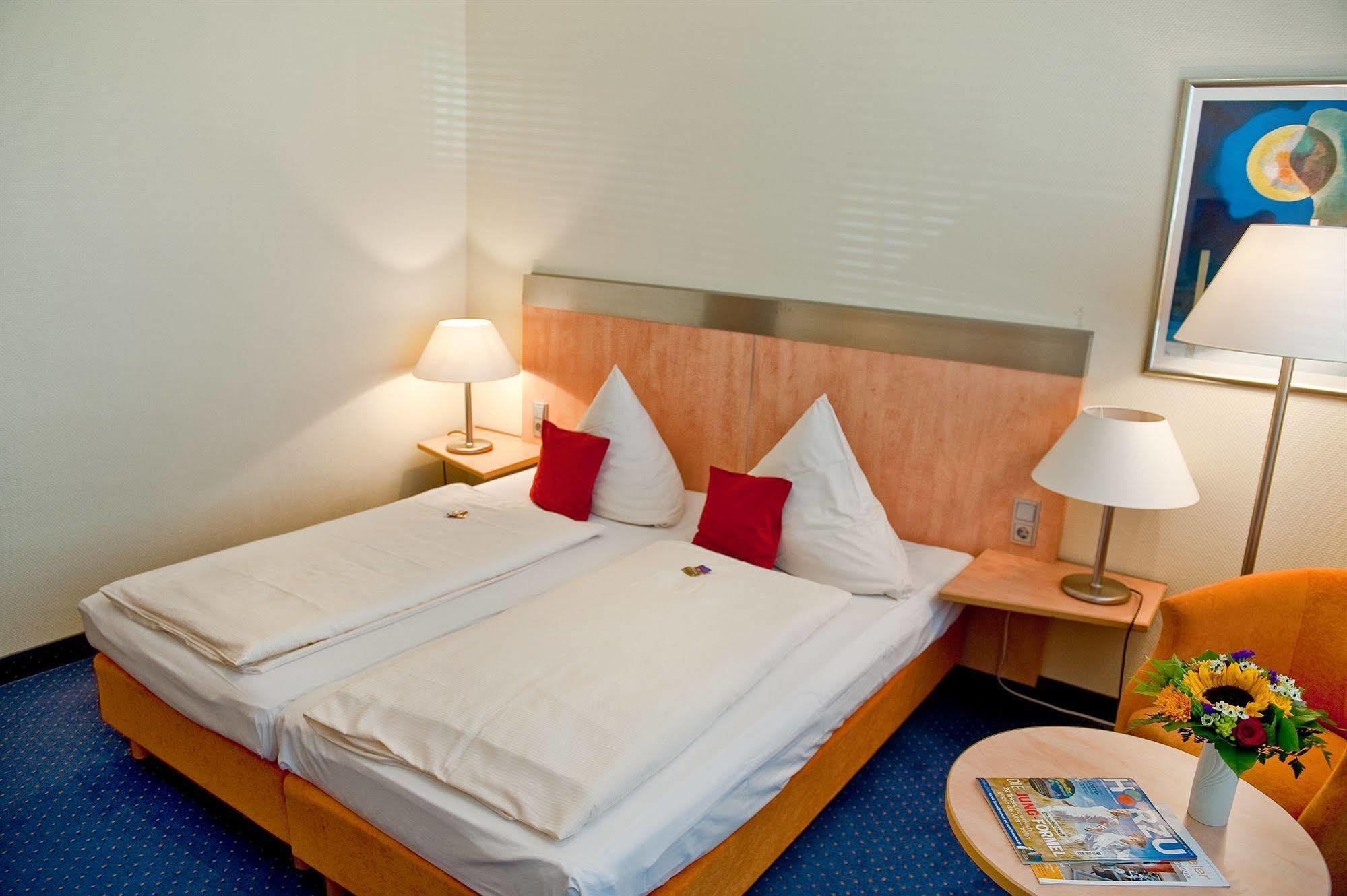 Hotel Central Frankenthal  Ngoại thất bức ảnh
