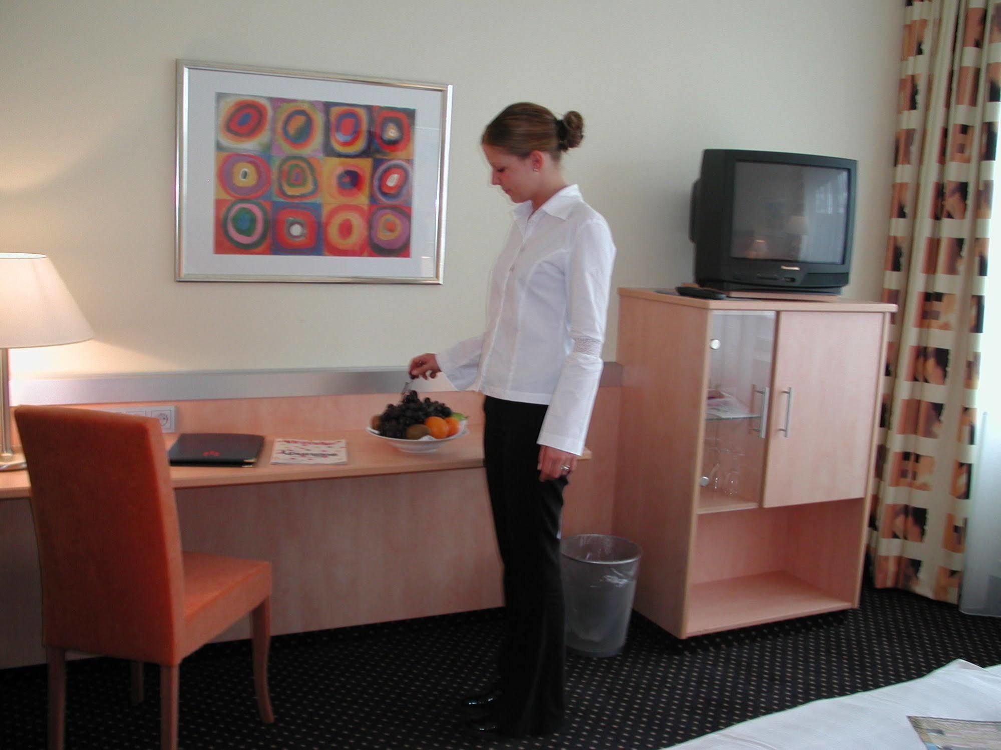Hotel Central Frankenthal  Ngoại thất bức ảnh