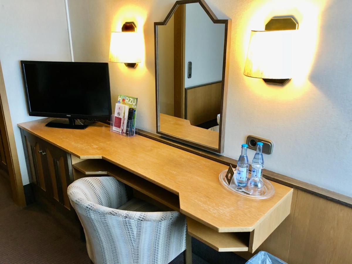 Hotel Central Frankenthal  Ngoại thất bức ảnh