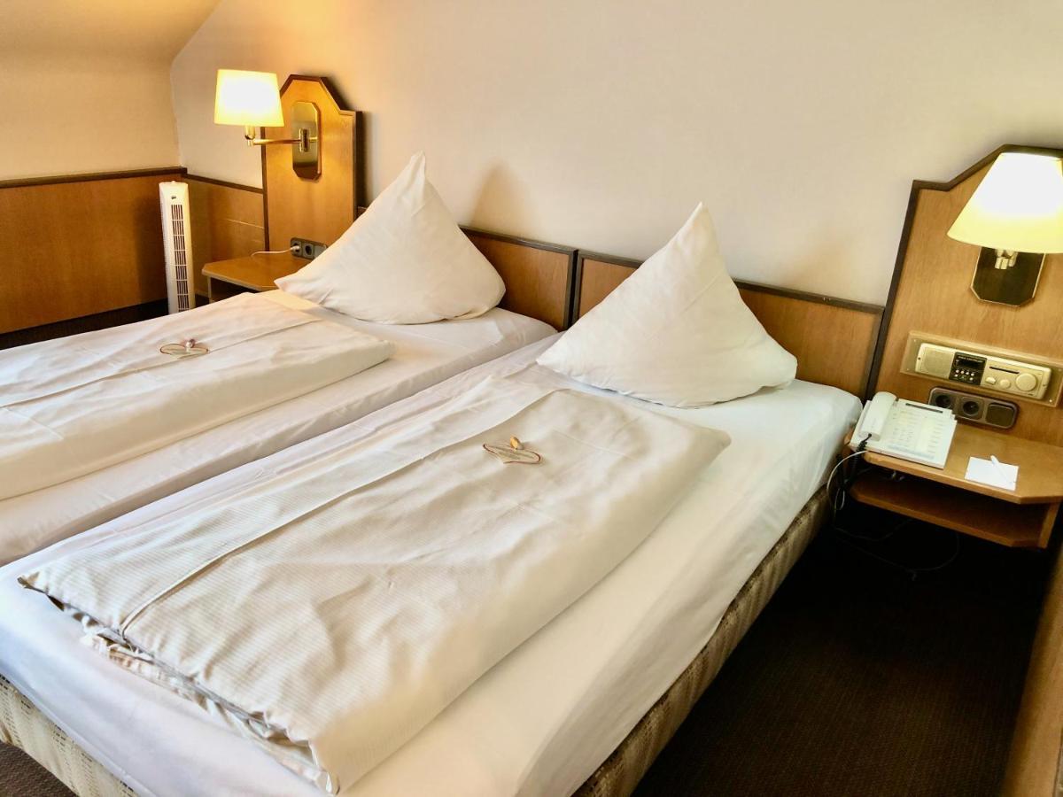 Hotel Central Frankenthal  Ngoại thất bức ảnh
