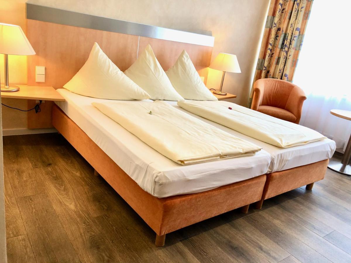 Hotel Central Frankenthal  Ngoại thất bức ảnh